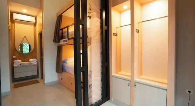 Кровать в общем номере Wanaseta Guesthouse