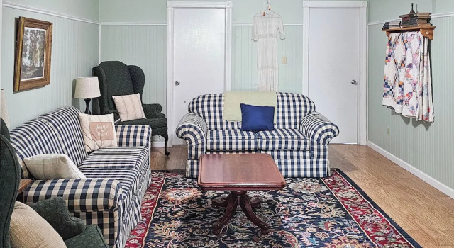 Апартаменты Walk to Nauvoo Temple: Remodeled Family Apartment