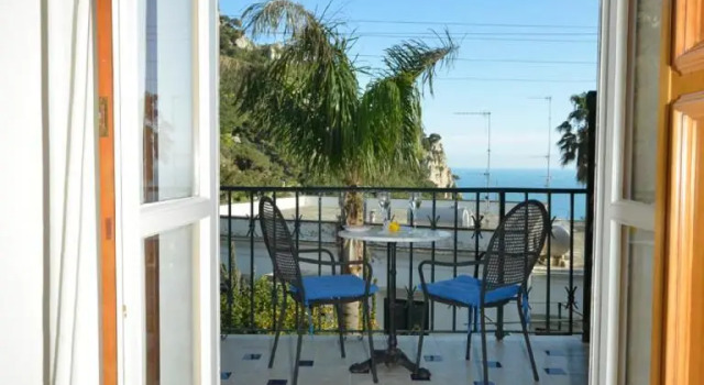 La Musa Bed & Breakfast, Book Hotel 3-stjernede hoteller i Capri, 3*