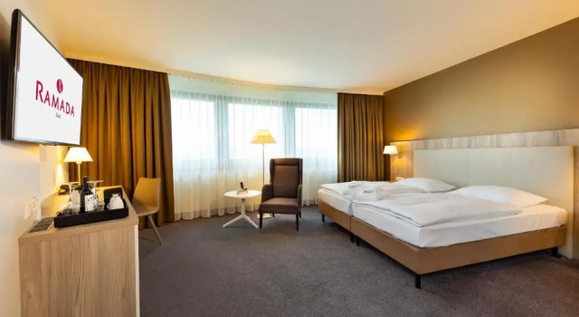 Двухместный номер Superior Hotel Ramada by Wyndham Graz