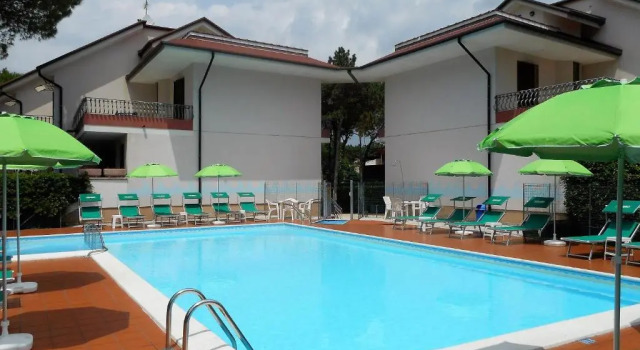 Апартаменты Casa Bianca Village Apartments