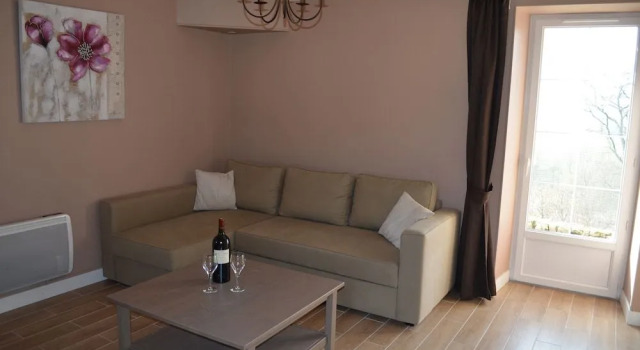 Domaine Les Jourdis, Rezervați Hotel Les Lèves-et-Thoumeyragues 