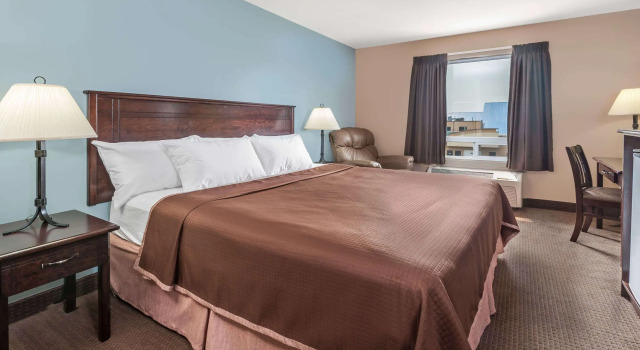 Super 8 Edmonton South, Rezervovat Hotel Northwest Edmonton Edmonton