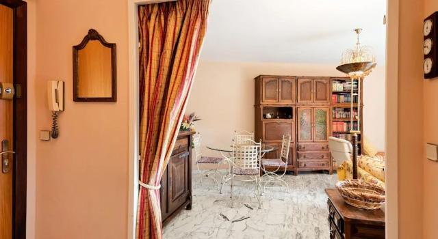 Aesthetic Apartment in Nice With Swimming Pool, Забронировать Апартаменты/квартира Отели Ниццы с парковкой, Парковка
