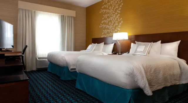 Четырёхместный номер Standard Fairfield Inn & Suites by Marriott Lethbridge
