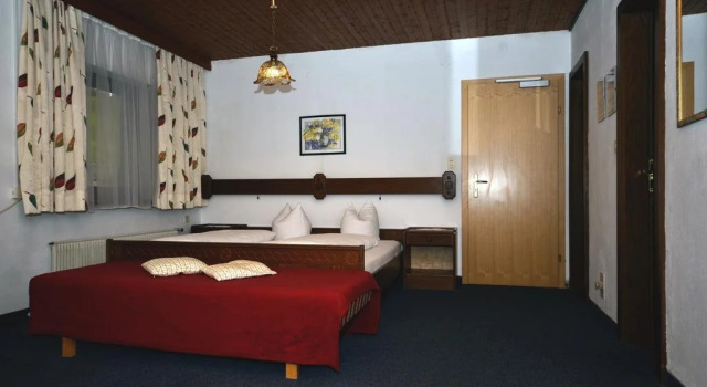 Traditionsgasthof Weißbacher, Rezerwuj Hotel Hotele w Tyrol z parkingiem, Parking