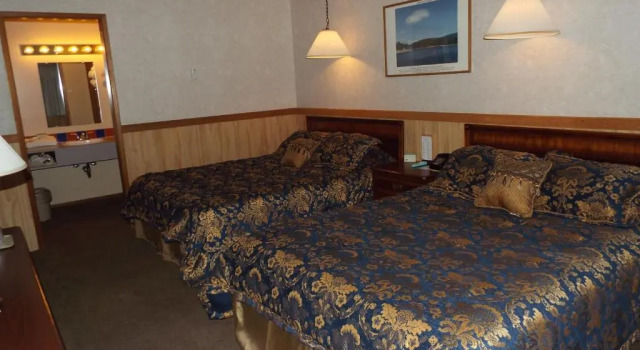 Четырёхместный номер Standard Caboose Motel
