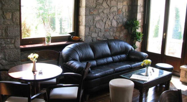 Erochos Suites Hotel