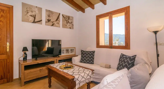 Es Coll D en Pastor in Fornalutx, Book Villa  