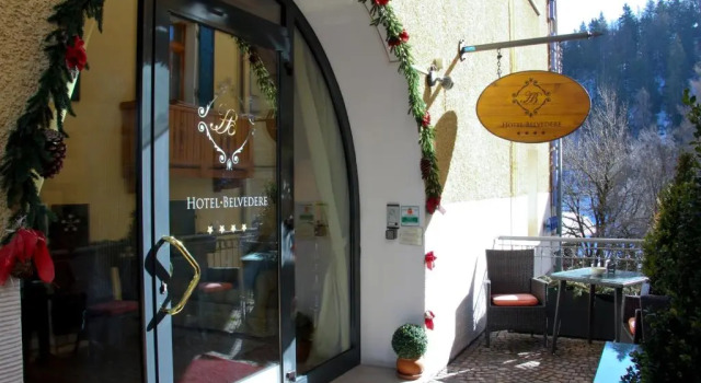 Семейный номер Standard с видом на озеро Hotel Belvedere Dolomiti