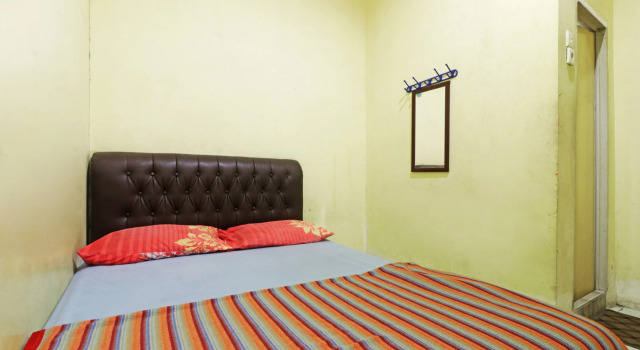 Wisma Cempaka 2, Book Guesthouse Hotels in Pekanbaru with Parking, Parking