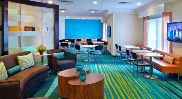 SpringHill Suites Danbury, Rezerwuj Hotel Hotele w New England z basenem, Basen