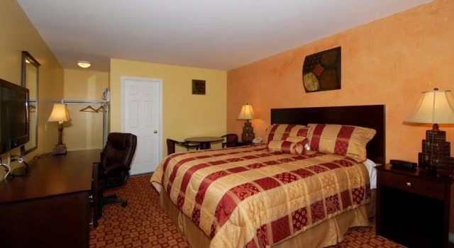 Santa Clarita Motel - Near six Flags Magic Mountain - Valencia, Buchen Sie Motel Valencia Kalifornien