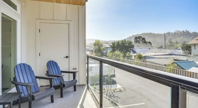 Апартаменты Walk to Beaches: 'siletz Bay Bliss' Townhome