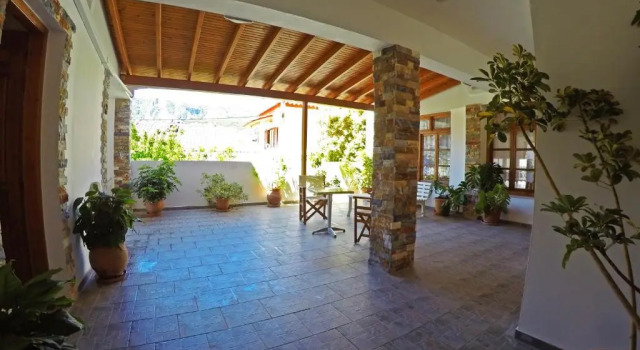 Апартаменты Tarsanas Beach
