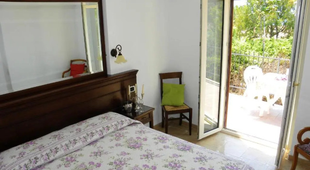 2 bedrooms house at Maratea 500 m away from the beach with sea view enclosed garden and wifi