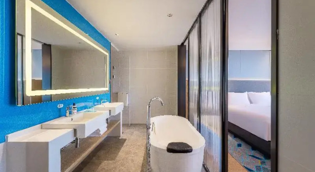 Люкс Holiday Inn Express Zhoukou Dancheng by IHG