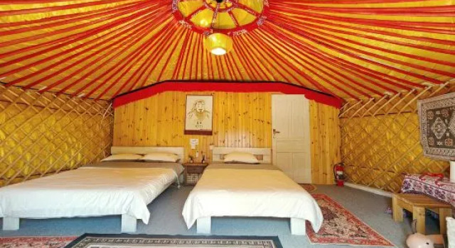 Тент Erguna July Youth Hostel