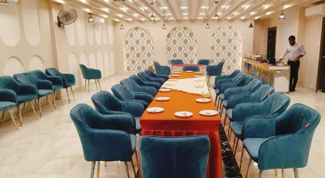 HOTEL KINGS PARADISE BANQUET & LAWN, Airport, Забронировать Отель Отели Лакхнау с завтраком, Завтраки
