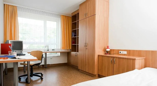 Kolping Campus Krems, Book Hotel Krems an der Donau 