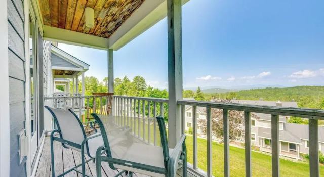 Апартаменты Burke Mountain Vacation Rental: Ski-in/ski-out!