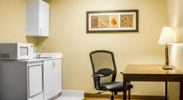 Шестиместный люкс Comfort Inn & Suites