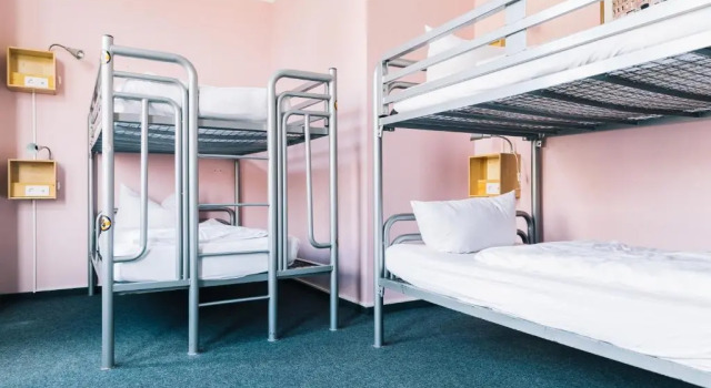 Кровать в общем номере (женский номер) St Christophers Inn Berlin - Alexanderplatz