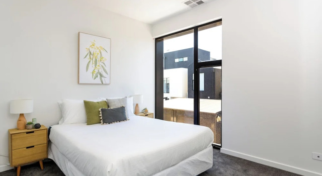 Urban Rest Port Adelaide Apartments, Забронировать Апартаменты/квартира Порт Аделаида Аделаида, рядом с Fishermen's Wharf Market