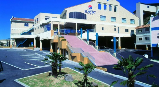 The Hotel Seaport, Buchen Sie Hotel Hotels in Koshinetsu mit Parkplatz, Parkplätze