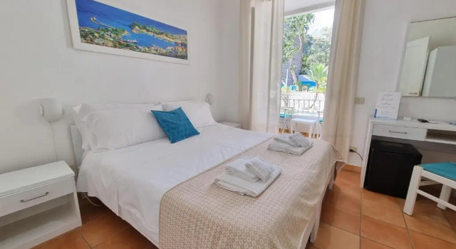 Двухместный номер Standard с видом на сад Villa Bina Sea Hotel