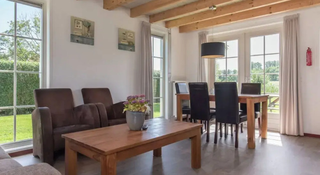 Comfortable Cottage With Wifi Near the Oosterschelde, Book Vacation Home Goes 