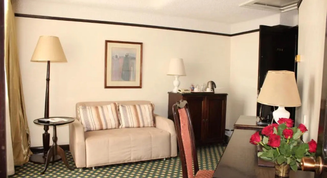 Люкс с панорамным видом Nairobi Safari Club by Swiss-Belhotel