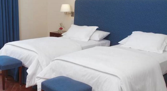 NH Hotel Casino, Rezerwuj Hotel Hotele w Buenos Aires z basenem, Basen