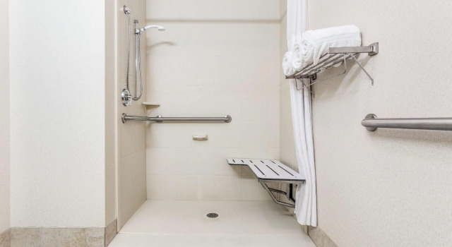 Четырёхместный номер Standard Hilton Garden Inn Gainesville