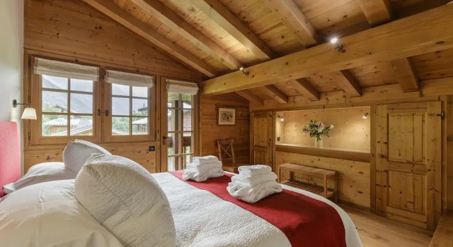 Magnificent Chalet Valhalla 5 Central Chamonix, Забронировать Шале Виллы Овернь-Рона-Альпы, Вилла