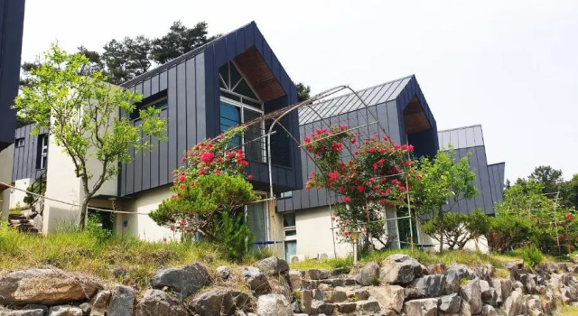 Daecheon Baroh Village