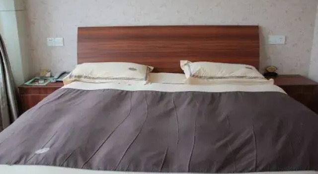 Люкс Deluxe Huazhuang Hotel