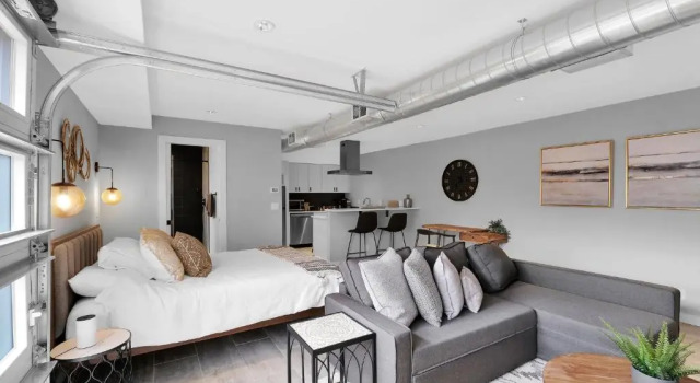 Super chic & modern studio apt - in the heart of San Marco!, Book Hotel Jacksonville Florida, nær F E C Park