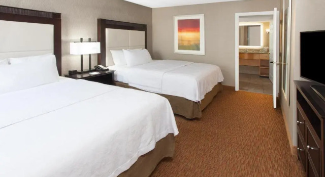 Четырёхместный люкс c 1 комнатой Homewood Suites Lafayette