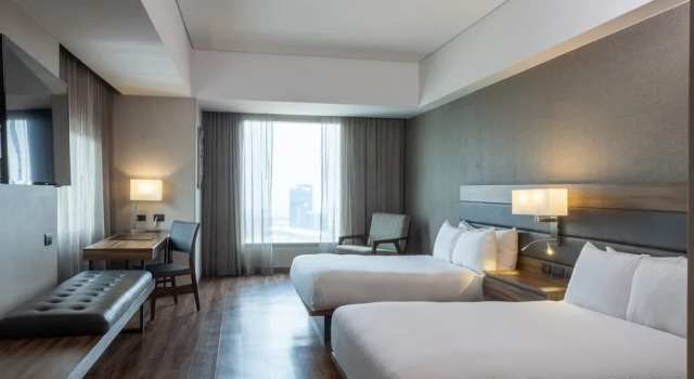 Четырёхместный номер Standard AC Hotel by Marriott Santa Fe