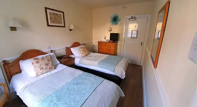 Номер Standard Bridge End Hotel