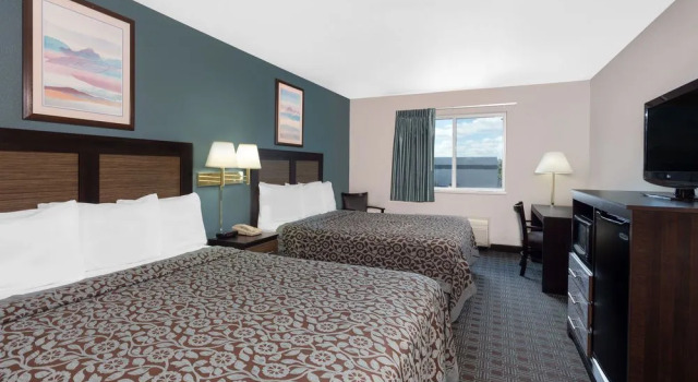 Days Inn by Wyndham Neenah, Buchen Sie Hotel Neenah Wisconsin