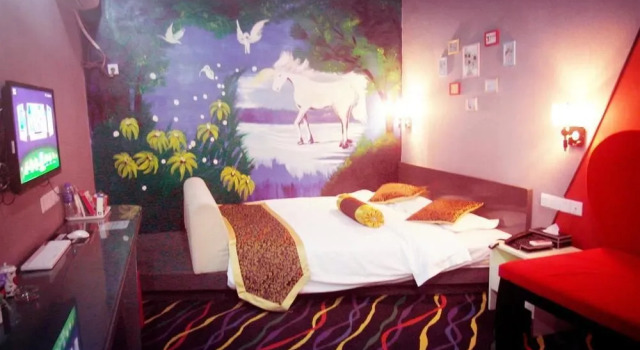 Suzhou Town Story Hotel