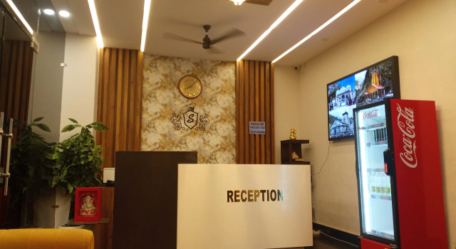 Fressotel Shanti Heritage, Rezerwuj Hotel Hotele w Uttarakhand z basenem, Basen