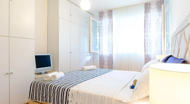 Apartment Mandalina, Prenota Appartamento Hotel a Croatian Islands con parcheggio, Parcheggio