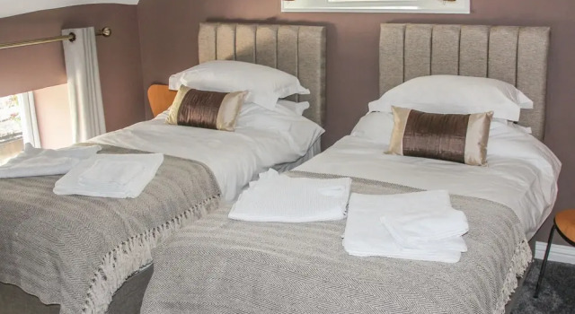 The Little Flat, Забронировать Дом для отпуска Отели Дарем с парковкой, Парковка