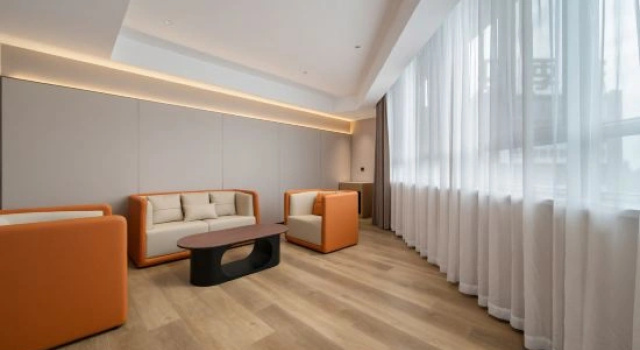 Люкс Deluxe Elong Wanguo Hotel (Korla Development Zone Management Committee Branch