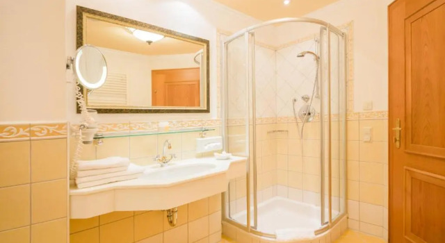 Двухместный номер Standard с балконом Hotel AlpenSchlössl
