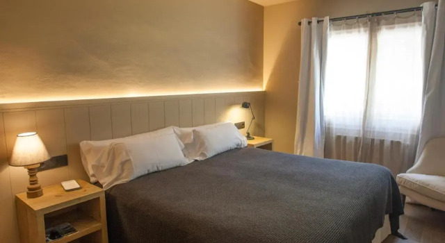 Hostal Sa Rascassa, Забронировать Отель Отели Багур с парковкой, Парковка