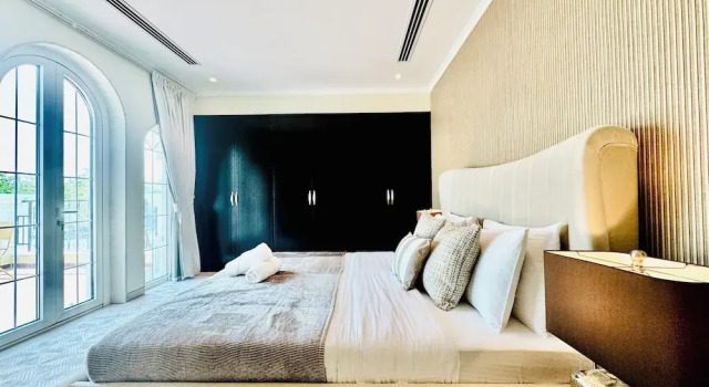 Venduras - 3BR Villa in Jumeirah Park, Забронировать Вилла Коттеджи Эмирата Дубая, рядом с Аль-Фурджан, Коттедж
